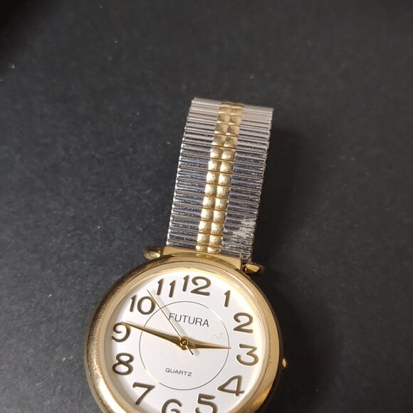 Two Tone 6.5 Inch Futura Stretch Watch - Picture 4 of 11